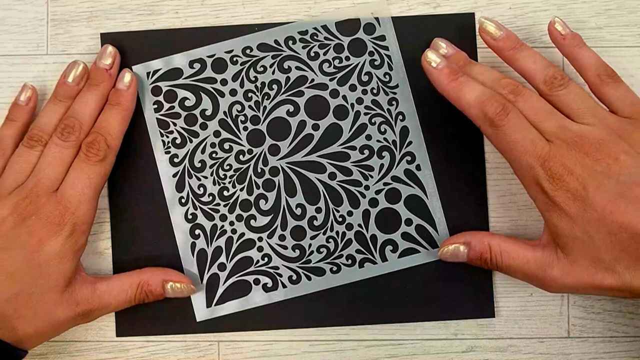 Using what you see stencil shapes with Natasha Foote Creative